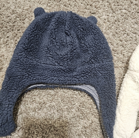 Carter's Winter Hat and Mittens, 12-24 months - Picture 2 of 5